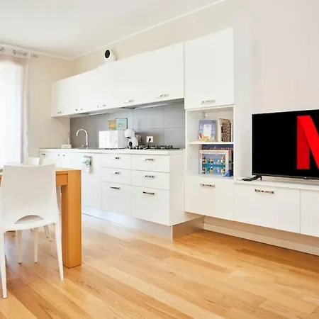 Lux Centro Ac Parking Apartment Aviano