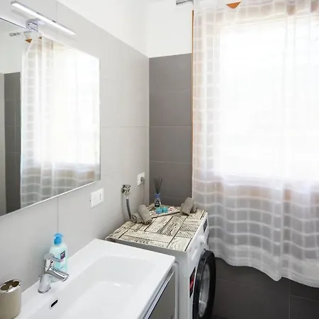 Lux Centro Ac Parking *