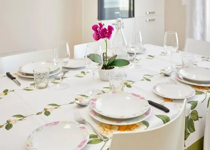 Lux Centro Ac Parking Aviano